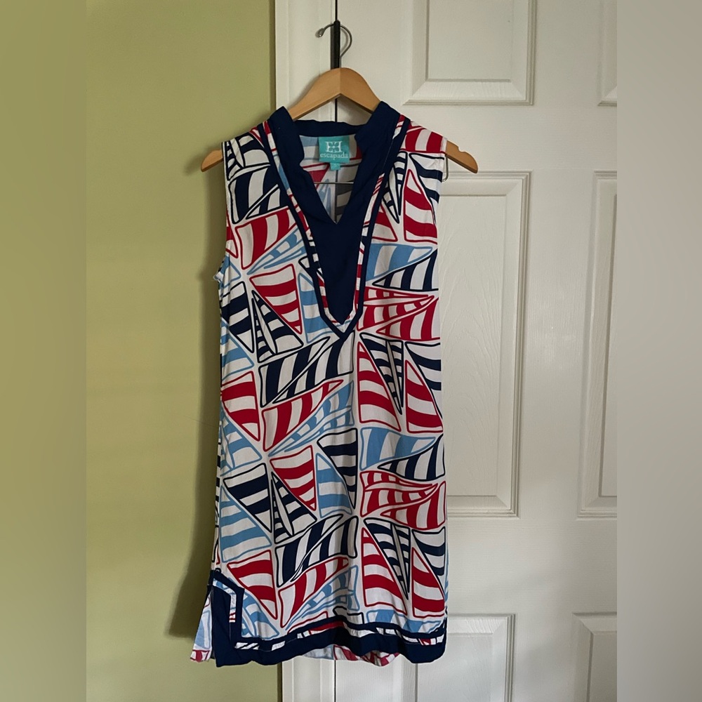 Sleeveless dress